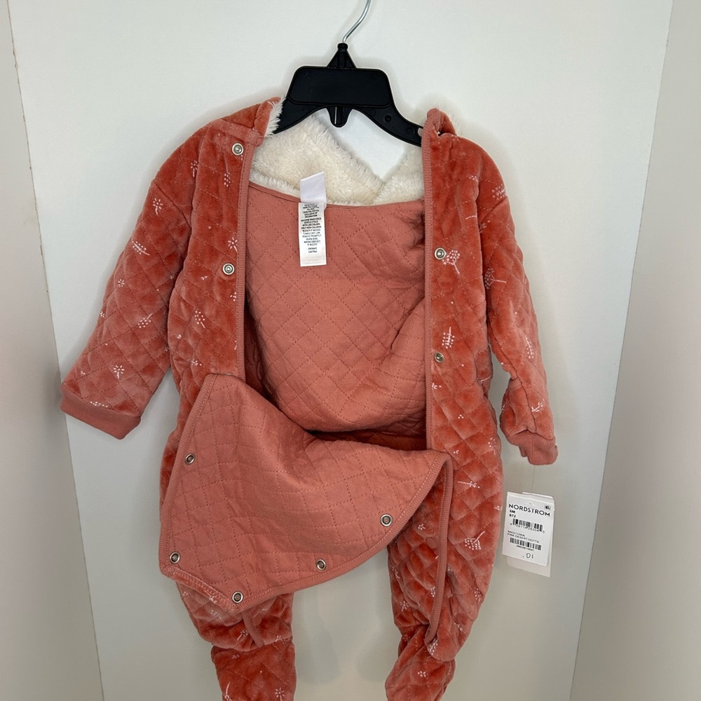 Nordstrom Baby Girls Quilted Coral Winter Footie With Hand Cuffs, 6 months - Picture 3 of 8